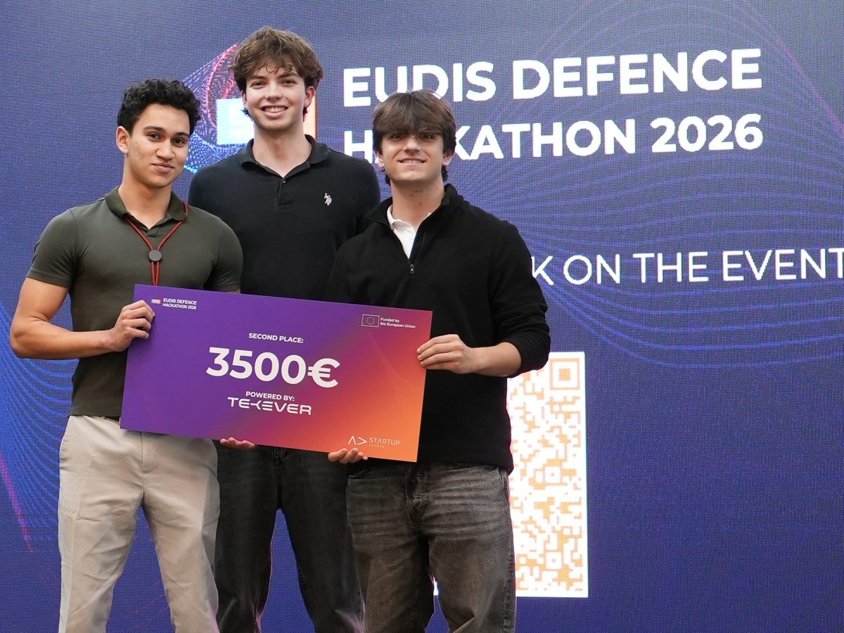 Team Nautilo on stage with the second-place cheque at the EUDIS Defence Hackathon 2026